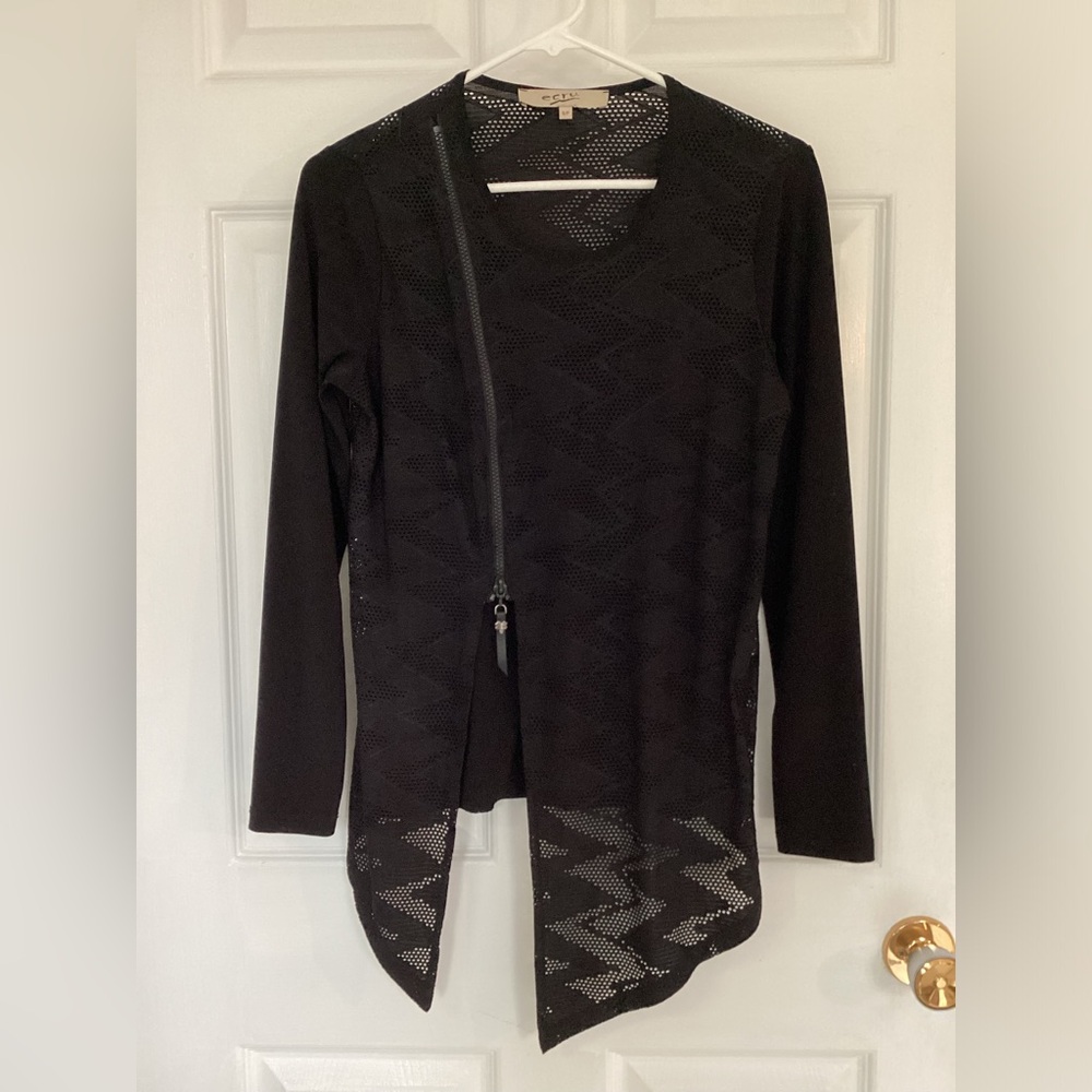 🛍️5/💲20🛍️ ECRU asymmetrical top (#0362hd18)